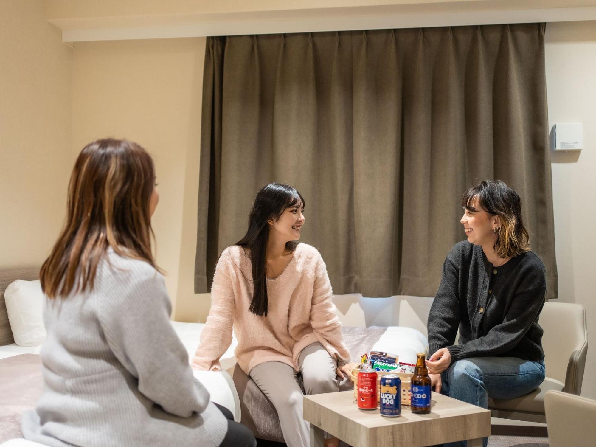 Hotel Sanrriott Shinsaibashi 오사카 외부 사진