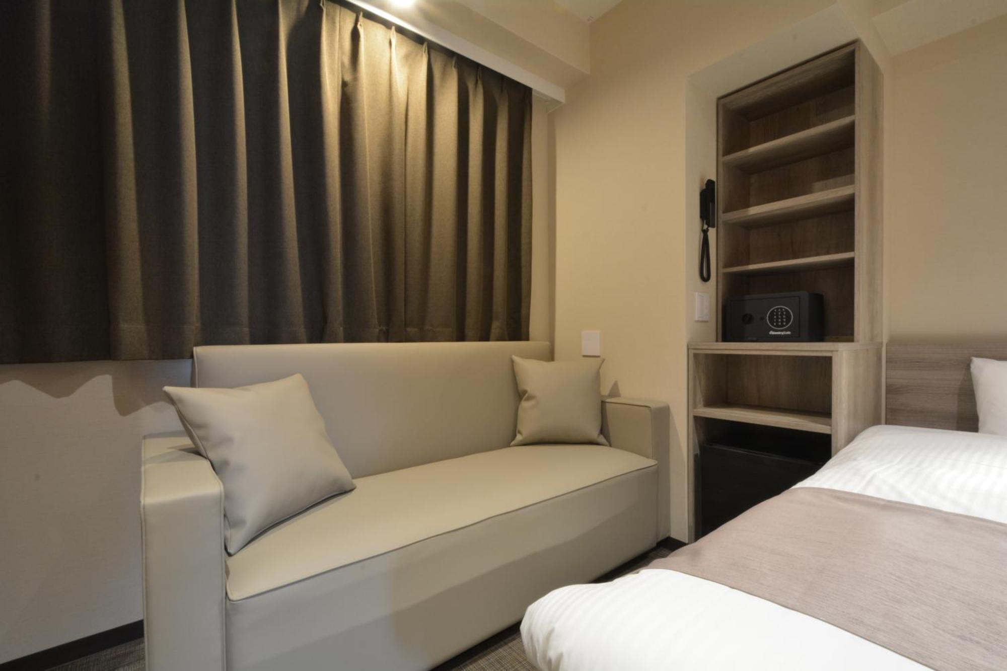 Hotel Sanrriott Shinsaibashi 오사카 외부 사진
